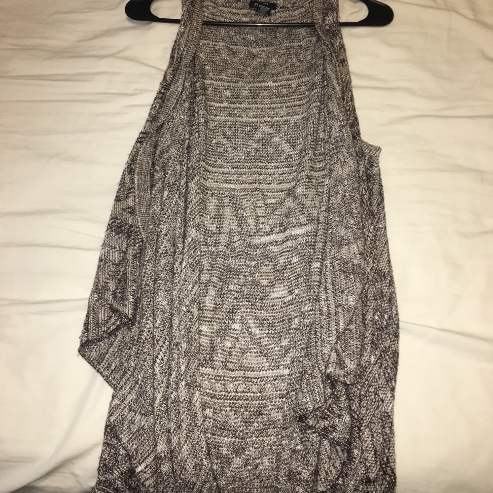 Long sleeveless cardigan